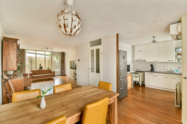 Medium property photo - Maaseikstraat 16, 1066 LX Amsterdam